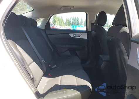 2024 Kia Forte Lx z USA, uszkodzony, nr VIN 3KPF24AD0RE710808